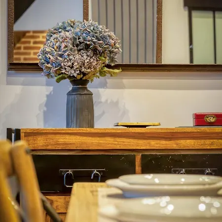 Bruno Charme A Avec Parking Securise Дом отдыха *