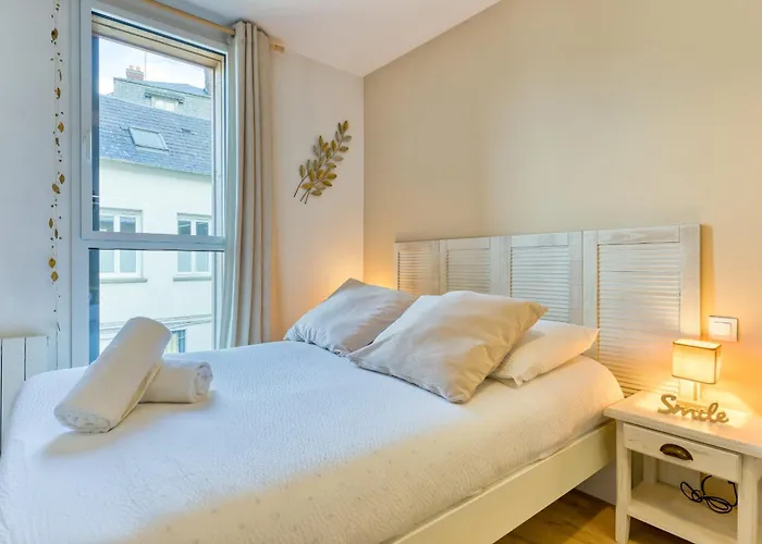 Bruno Charme A Avec Parking Securise